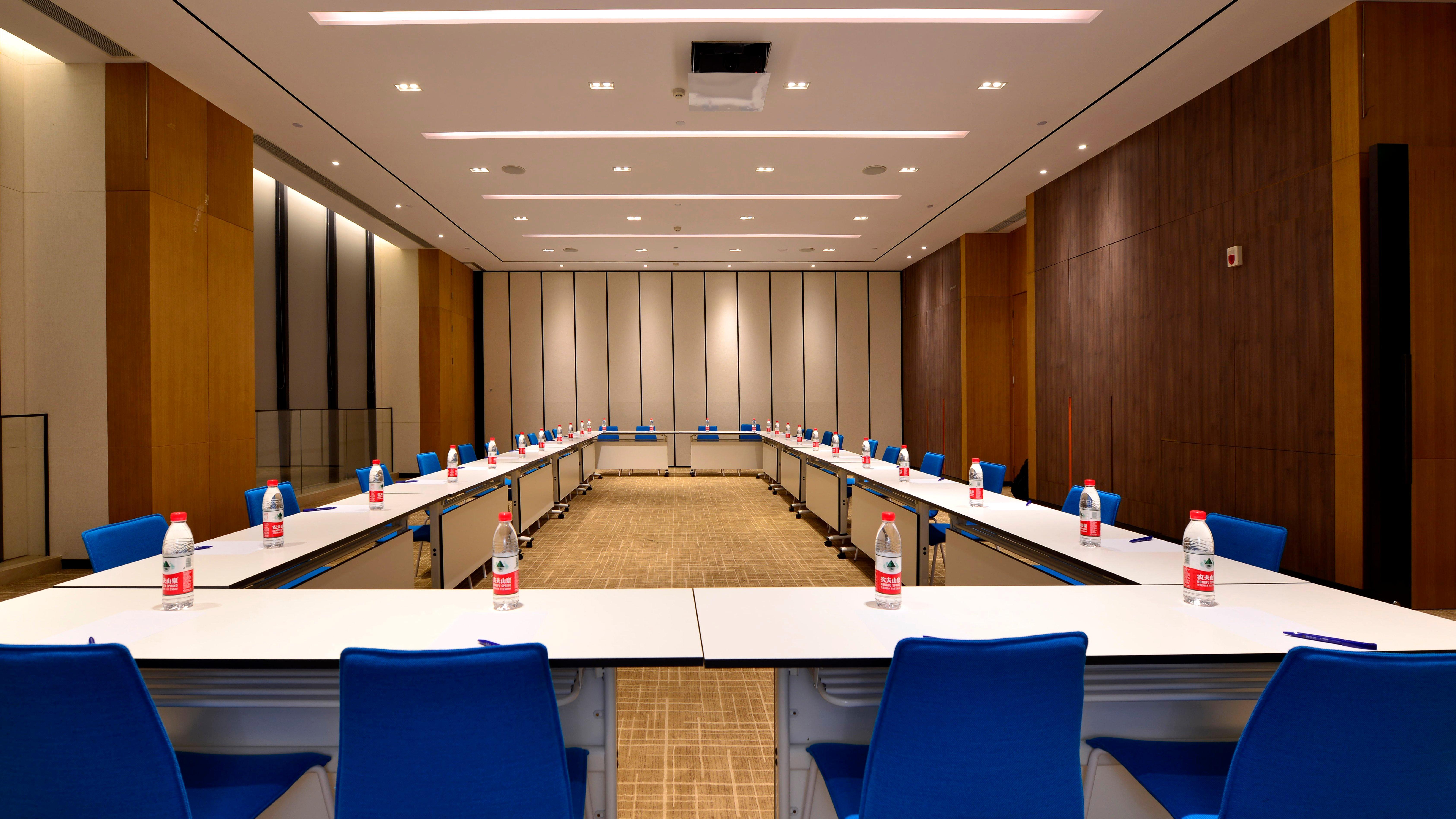 Holiday Inn Express Luanchuan By Ihg Eksteriør billede